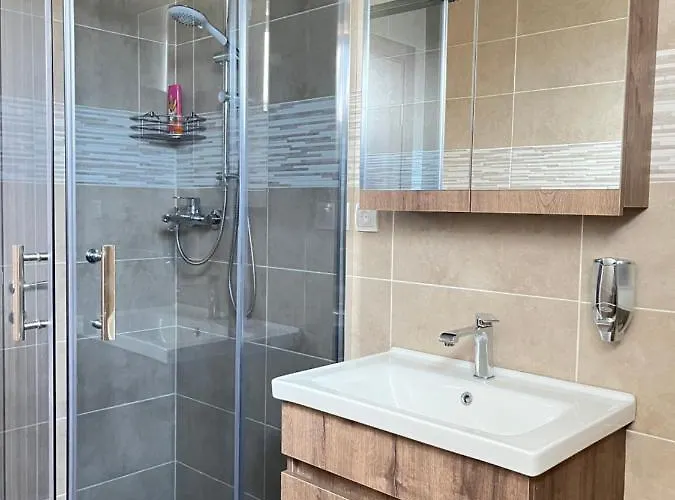 Surcin דירה Ledine